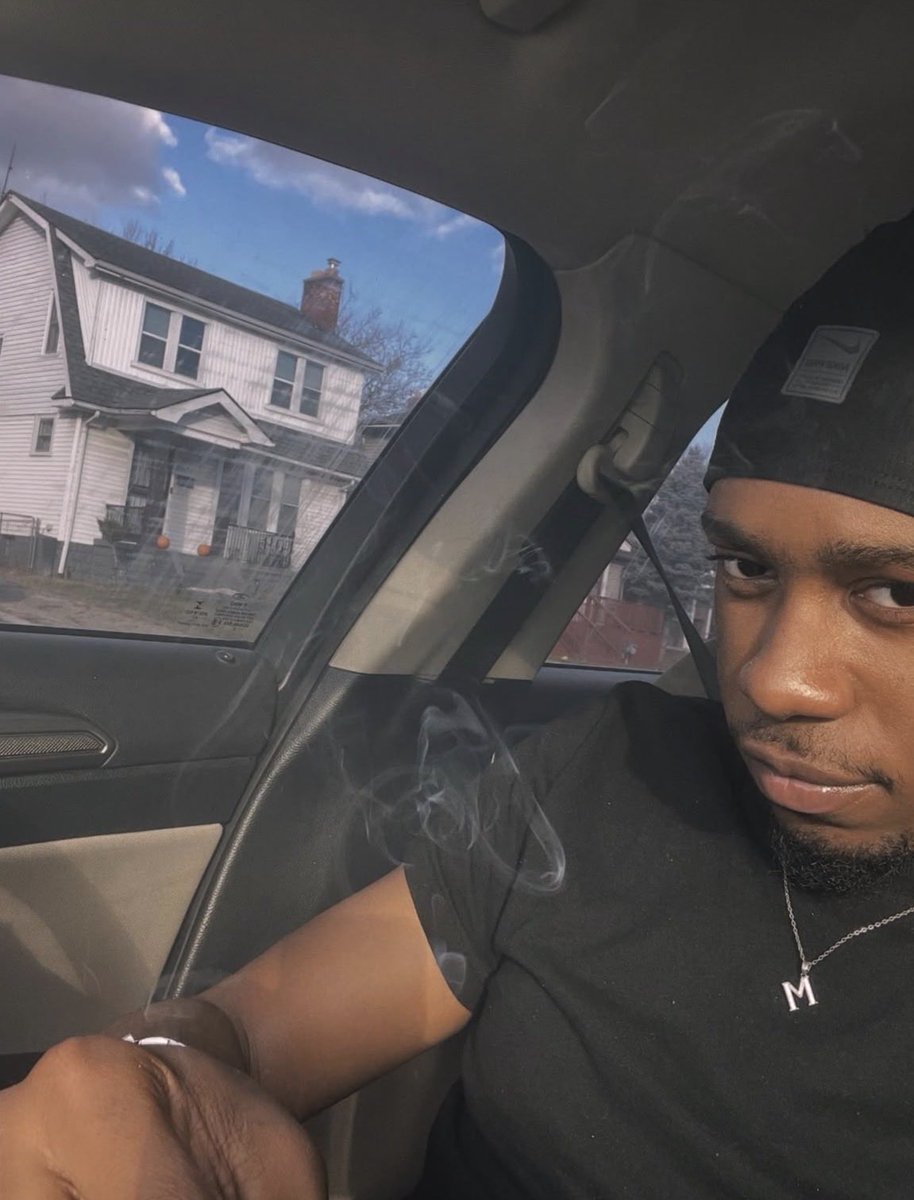 thedonnotta's tweet photo. wassup #detroit #mlm https://t.co/tVppiJMeHt