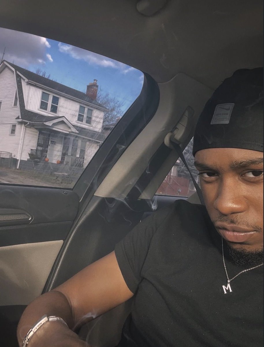 thedonnotta's tweet photo. wassup #detroit #mlm https://t.co/tVppiJMeHt