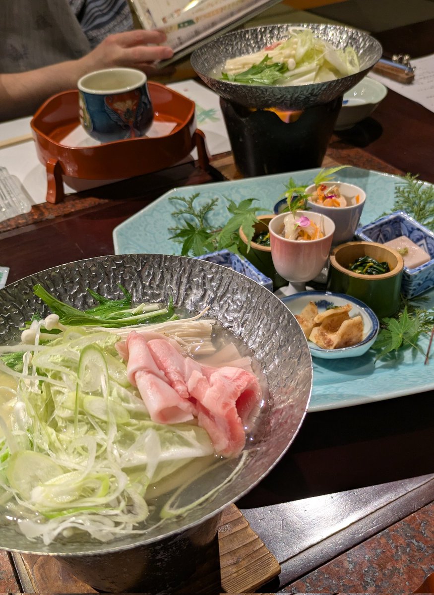Maiclockwork's tweet photo. ゴールデンウィークは伊豆に泊まりに行きました♨️
めんたいパークに行ったり苺狩りに行ったり🍓46個完食🤭🍓
めんたいパークのちょっと大きいめんたいおにぎりシンプルに美味しくて最高🙌オススメです〜🍙
こどもの日は椎茸狩りで巨大椎茸狩りました🍄‍🟫金沢区の穴場！
また今度何か狩りに行こーと🌟 https://t.co/oFWpREXsWP