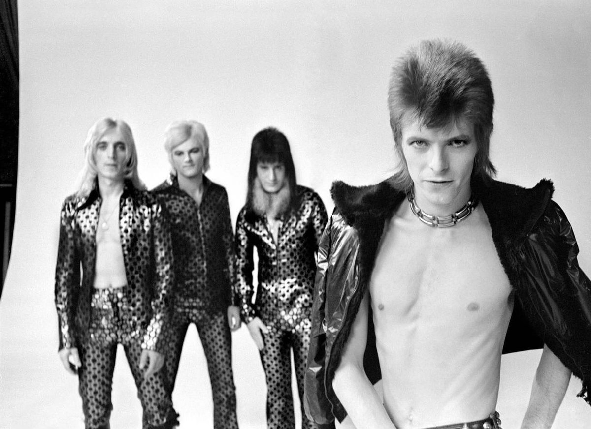 davidbowie_news's tweet photo. David Bowie – The Jean Genie

Aladdin Sane (1973)

Video of the Day
https://t.co/KlCJRZ8eca https://t.co/AjM61KkjHK