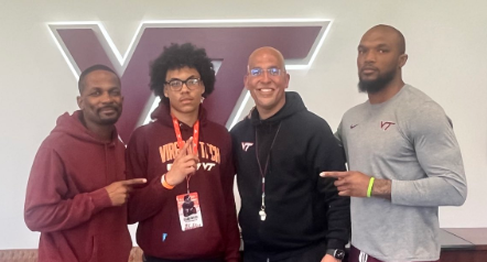 VTScoop247's tweet photo. 🚨 BREAKING 🚨

The #Hokies stay hot on the recruiting trail!

Sought-after safety Elijah Butler has committed to VT!

Auburn &amp; Florida were the other finalists. He recorded 63 tackles, 8 pass breakups, a forced fumble, 3 interceptions, &amp; returned an INT for a TD last season! https://t.co/DyYaSWBKzk