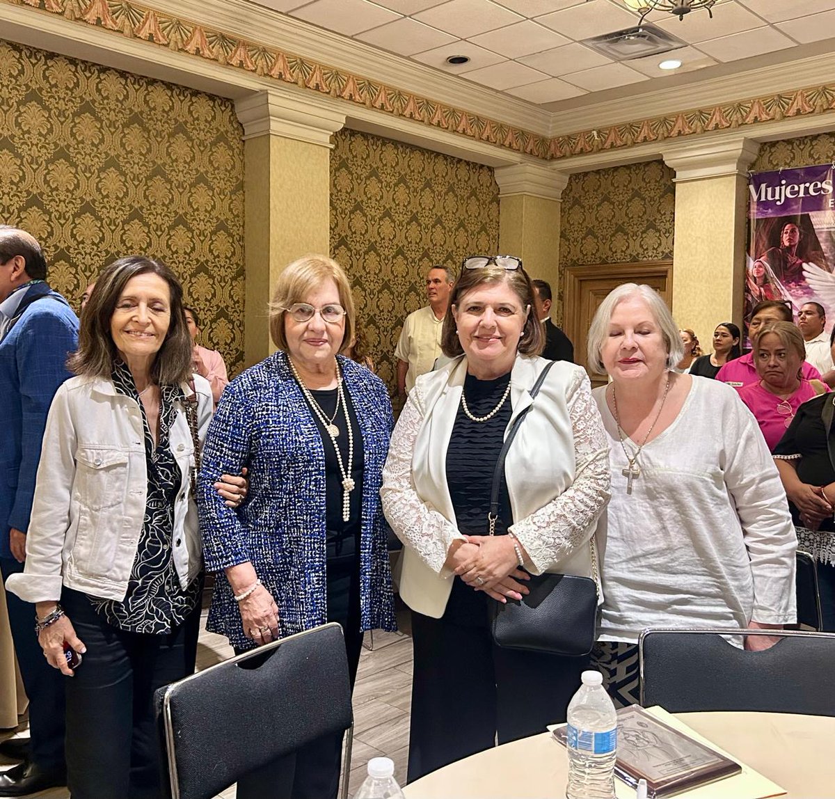 EMValores's tweet photo. Ayer nuestra directora @cricritre participó en el Panel "Mujeres de fe del siglo XXI" organizado por el Consejo de Diálogo Interreligioso e Intercultural N.L. (Adiinlac). Enhorabuena por este evento! https://t.co/c2ba8vPmPM