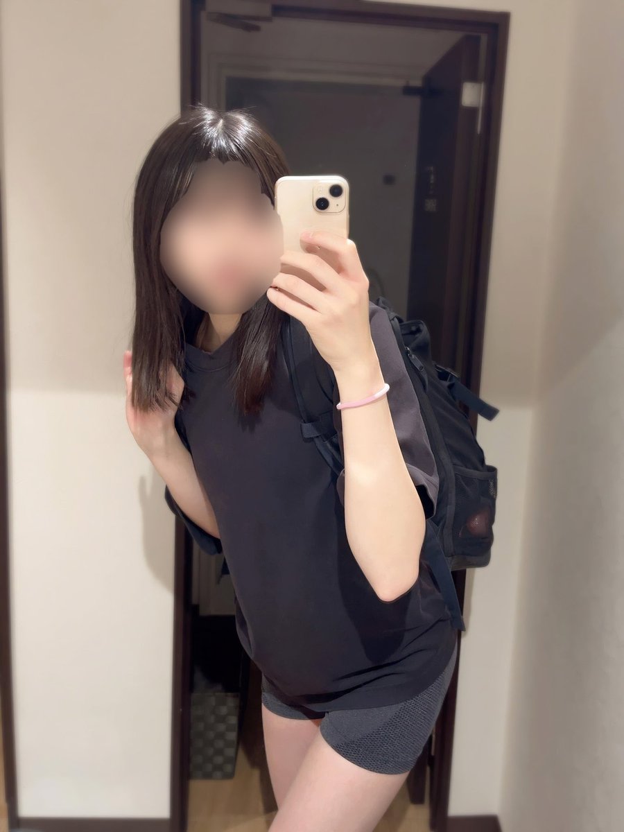 가출 tweet media