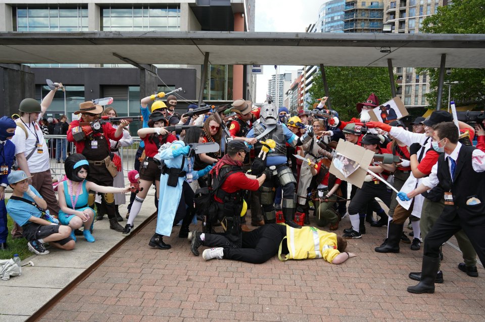 Valve Convention Cosplayers tweet media
