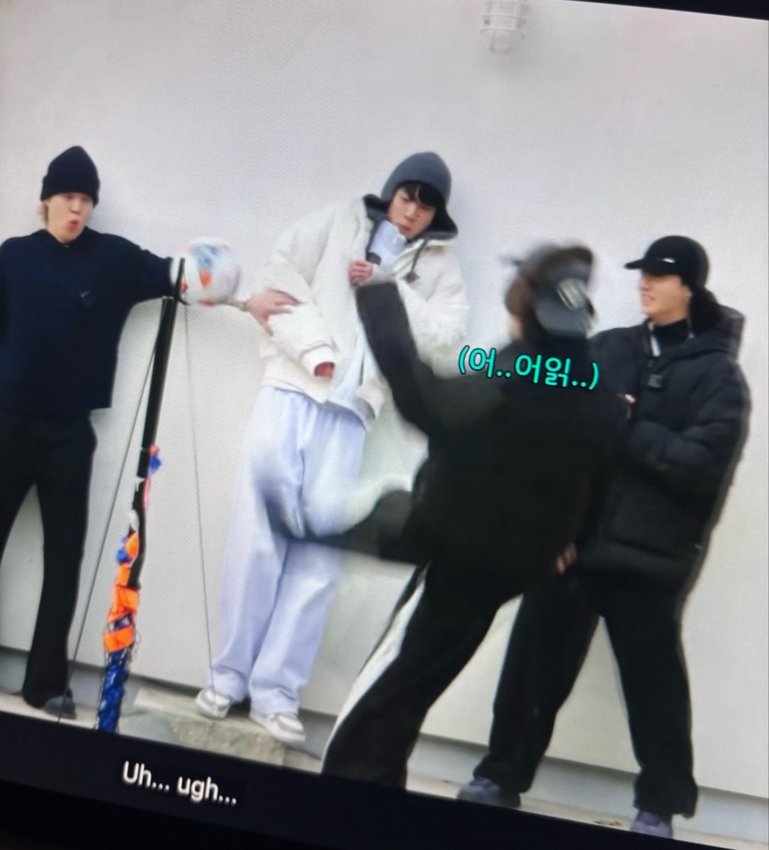 PcChimCute1's tweet photo. ONE MORE NIGHT AMARMY
ONE MORE NIGHT AMARMY
ONE MORE NIGHT AMARMY

— with the fear of jijinjung ￼ https://t.co/Nj5NvKjlA1