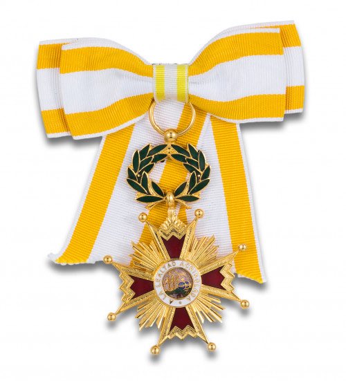 PtcRecargado's tweet photo. Mirtha Legrand será condecorada por la corona española , el Rey Felipe Vl de España le entregará la Cruz de Oficial de la Real orden de Isabel la Católica 💥🔥 https://t.co/xK3CWkyK53