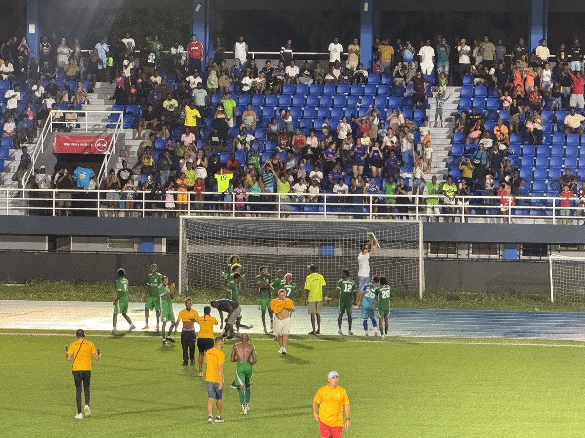 seysoccer's tweet photo. 🇸🇨 https://t.co/zAqVGgXITe | Full time: Foresters 3-1 PTL Bazar Brothers. FORESTERS ARE THE NEW CHAMPIONS OF SEYCHELLES 🏆 We saw a small fight after the final whistle, but it stopped quickly.
#Seychelles #LIVE #InPlay #Football https://t.co/LK113MK7Sk
