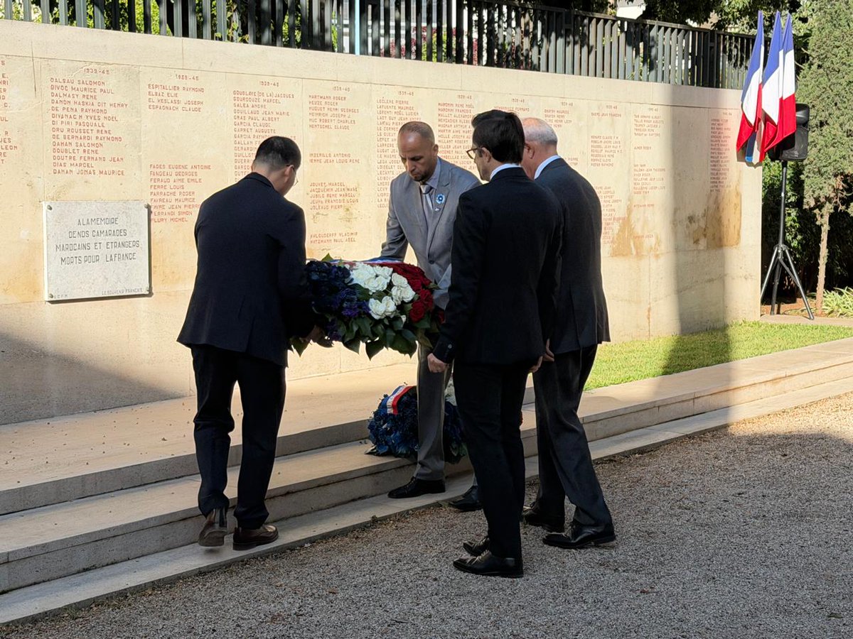 AmbaFranceMaroc's tweet photo. 🇫🇷🤝🇲🇦 En présence d'autorités marocaines et étrangères, un hommage particulier a été consacré aux soldats marocains dont le courage et le sacrifice ont marqué notre histoire commune. https://t.co/5bMVwZRC1V