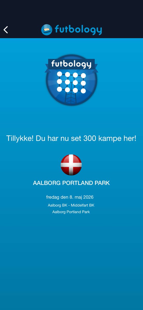 ChrRothmann's tweet photo. Kom så de røde! #SuperAaB https://t.co/3nP1FmX8uS