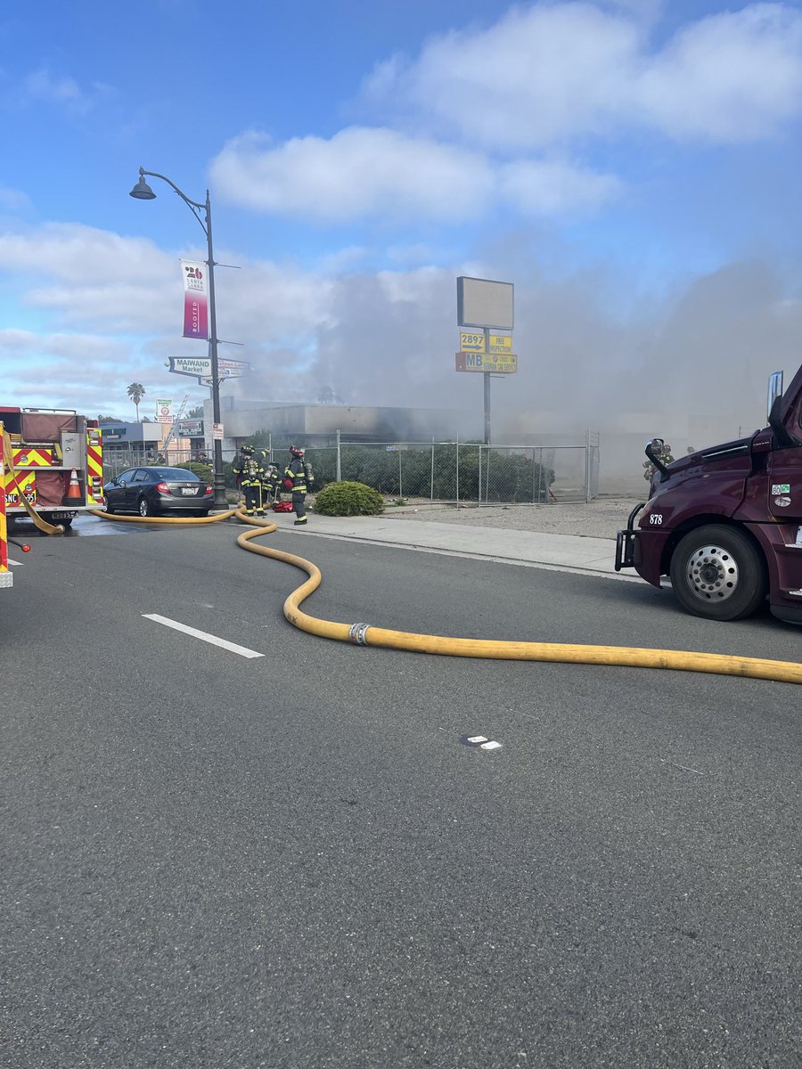 SantaClaraFD's tweet photo. The Fire Department is on scene of a structure fire on the El Camino Real near the corner of Kiely Boulevard. Please avoid the area to allow the responders room to safely work. https://t.co/WP7W66A8fK