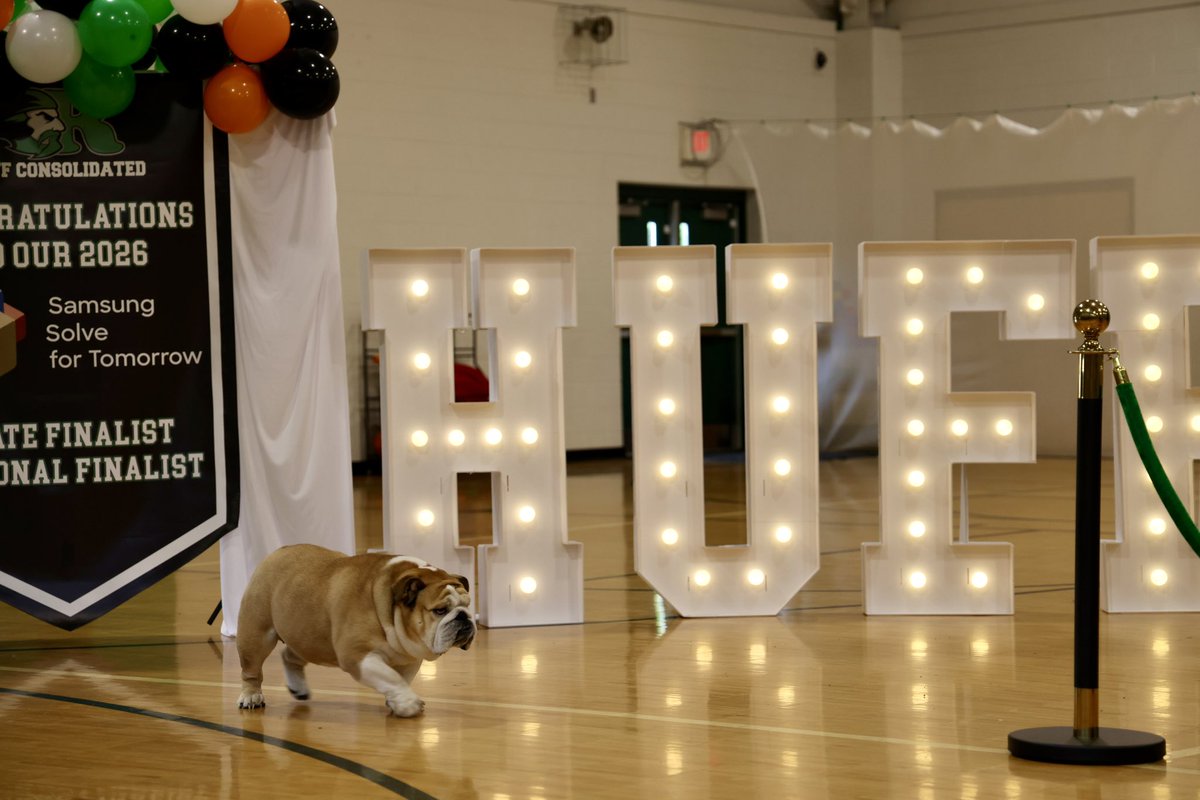 BabydogJustice's tweet photo. The teachers and students at Huff Consolidated are paw-sitively amazing. 

I’d give them all extra treats for the incredible work they’re doing every single day! https://t.co/u6ZMLxcRwq
