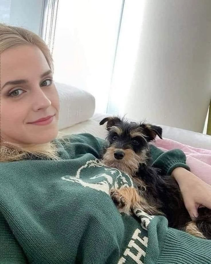 emma Watson tweet media