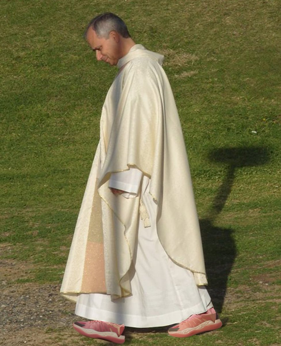 BREAKING: Pope Leo XIV is going viral after being photographed wearing Puma Hali 1 'Hibiscus' shoes in his full papal outfit