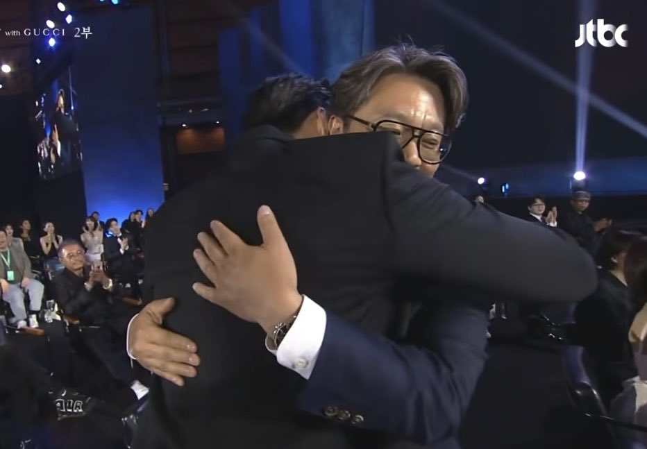 유자청 tweet media