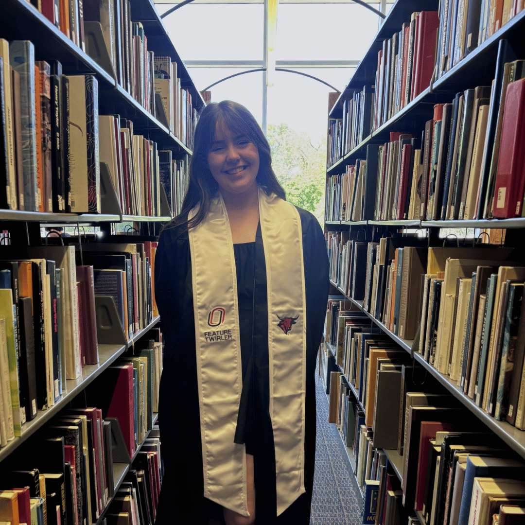 unolibraries's tweet photo. Congratulations to all graduating Mavericks, and a special shout out to ASC student worker Emma! She is graduating with a double-degree in Library Science and History and will continue her studies as a graduate student in the History program at UNO. Congrats, Emma 🎉 https://t.co/EXyBE68zCX