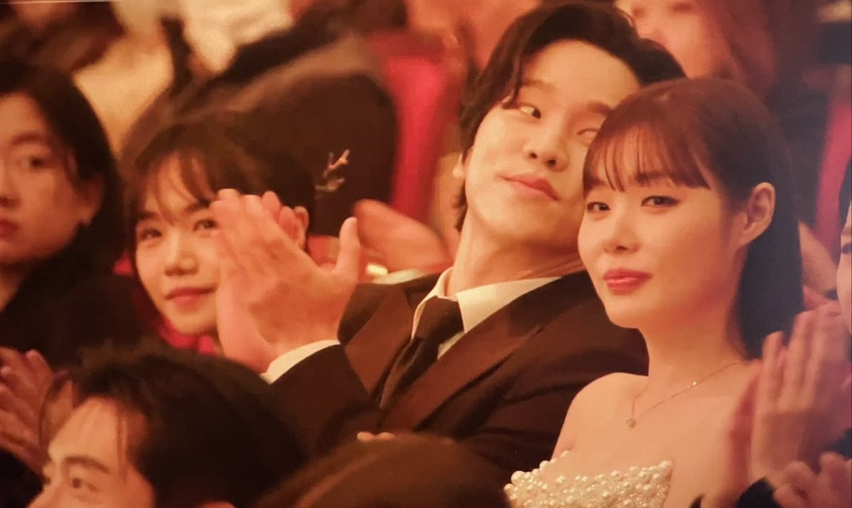 홍토벤을 낋여오거라. tweet media