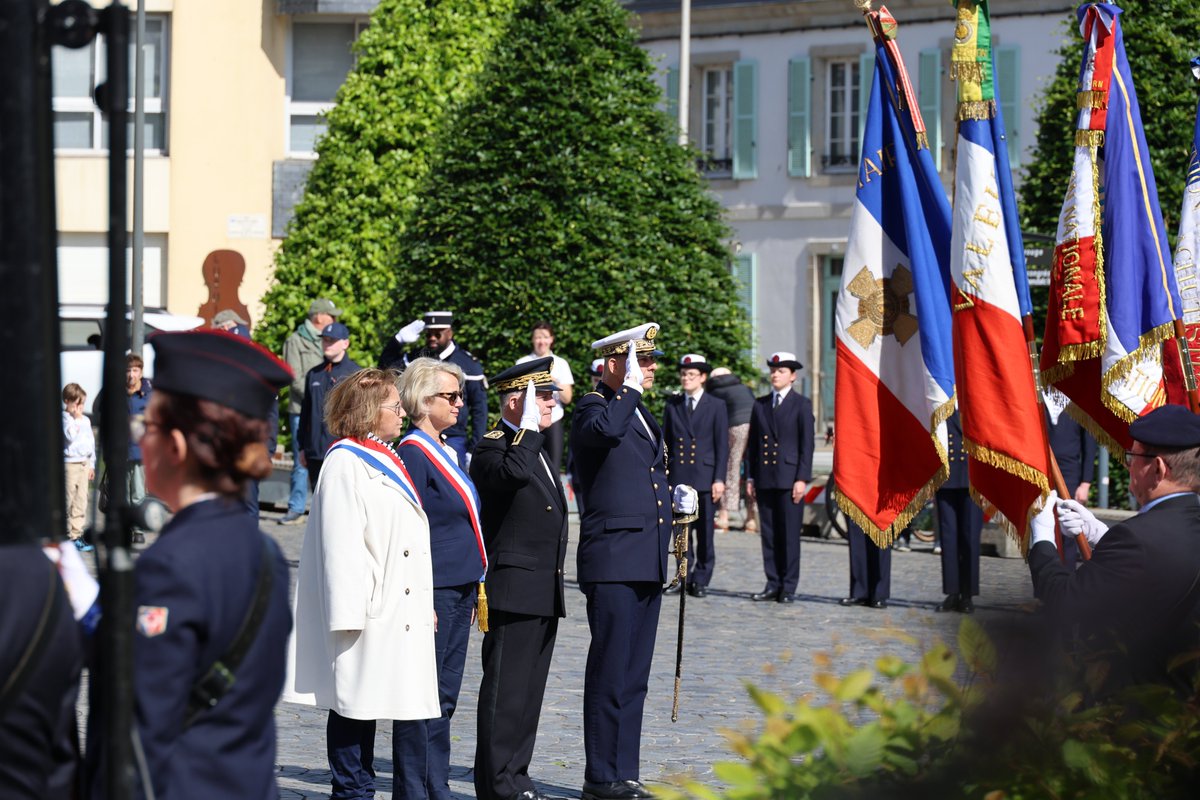 Image de Préfet du Finistère - #8Mai1945 | 🇫🇷

81e anniversaire de la Victoire du 8 mai 1945

Ce vendredi 8 mai 2026, une cérémon