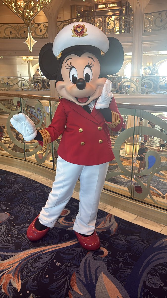 mickeynet014's tweet photo. 🚢ディズニー・ウィッシュ
4日目の海上日は、船内の至る所でキャラクターグリーティングが開催✨

#ディズニーウィッシュ #ディズニークルーズ #DCL #MNDCL https://t.co/kbllasZ6er