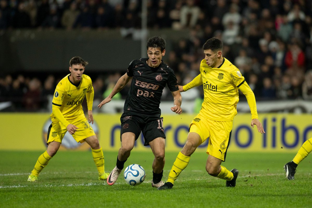 caplatense's tweet photo. 🔟 Zapiola + 4️⃣ Lagos 

🗣️ Un gol para seguir con sueños continentales.

#𝐎𝐫𝐠𝐮𝐥𝐥𝐨𝐌𝐚𝐫𝐫𝐨́𝐧🤎 https://t.co/JEgR8SFDgP