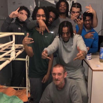wegettinthamuni's tweet photo. #NewProfilePic https://t.co/Xhdxpol4I0
