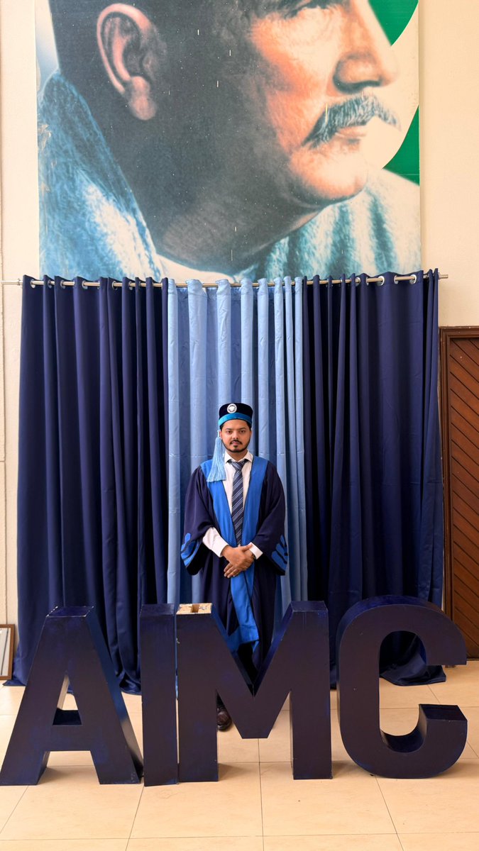 doc_usman24's tweet photo. Alhamdullilah ✨ convocation 🎓 https://t.co/ET1hUNXyTS