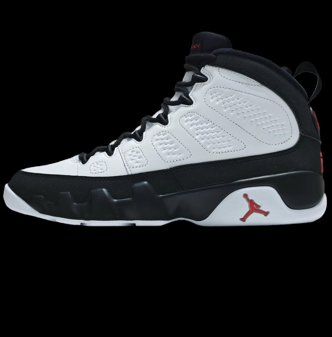 JustFreshKicks's tweet photo. FIRST LOOK: Air Jordan 9 OG "Space Jam" (2026) 😳 https://t.co/hGBeSgsLNk
