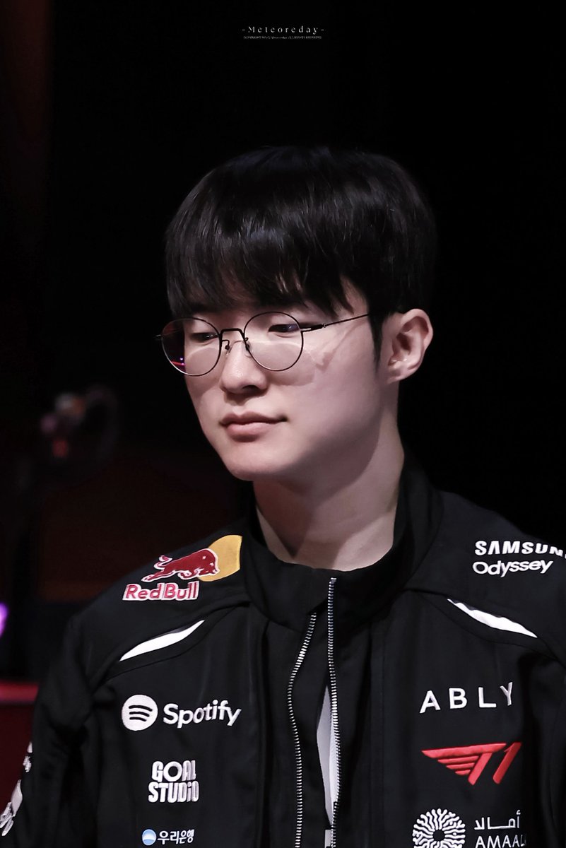 Meteoreday's tweet photo. 260508

#Faker #페이커 #이상혁 https://t.co/a4Xj0kHcuV