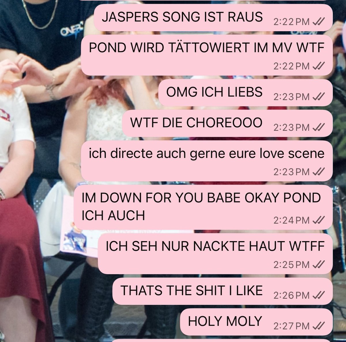 spaming my bestie with live comments while watching the new jasper mv 🤭