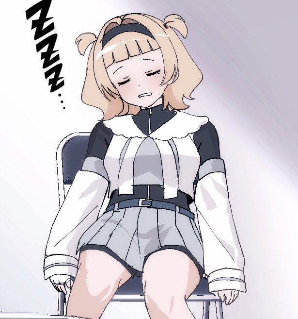 ユニちゃんは本編ではこんな感じだが、描き方によっては相当エッチに
