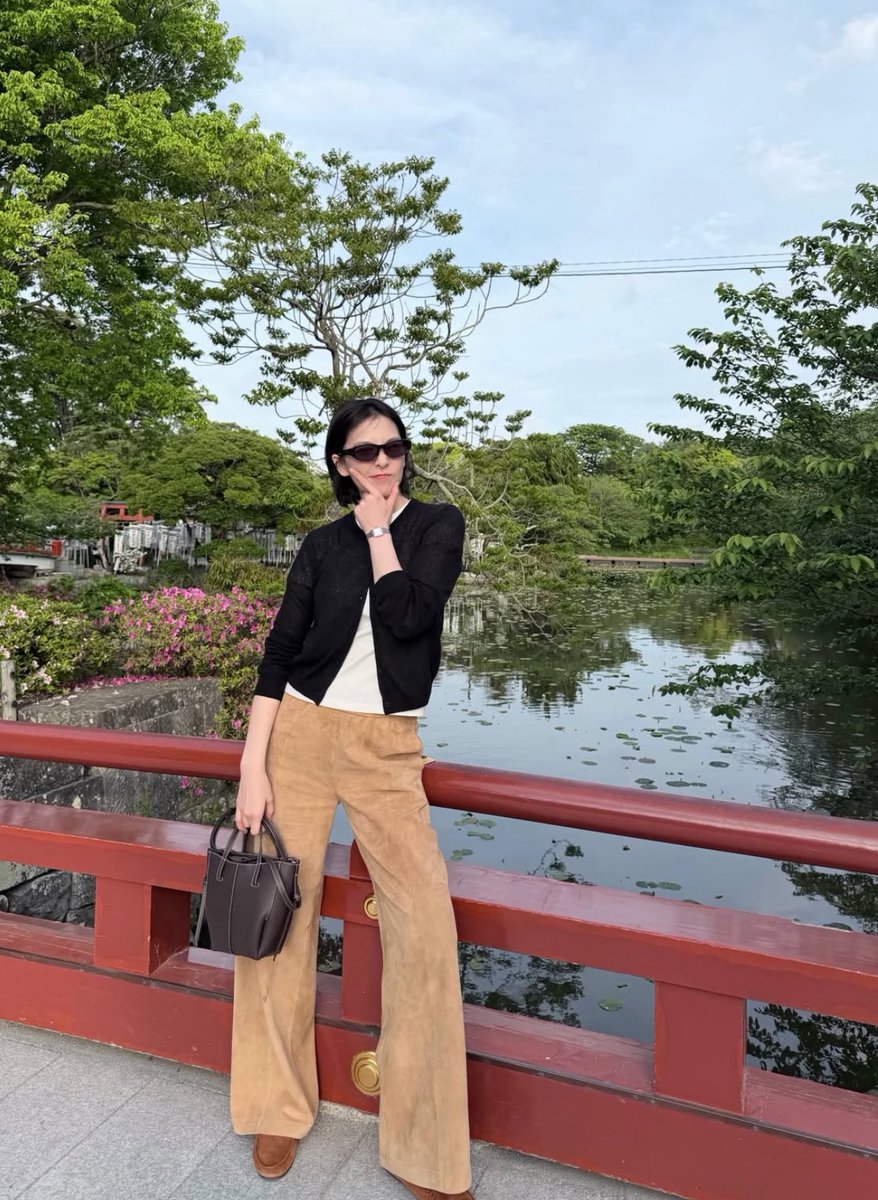 mau__KAMILIA's tweet photo. 成人式で写真撮った所でジヨンちゃんも写真撮っててやばい🙂‍↕️💖💖
#강지영 #응답하라강지영 @kkangjji_0 https://t.co/aZ6iFOsybX