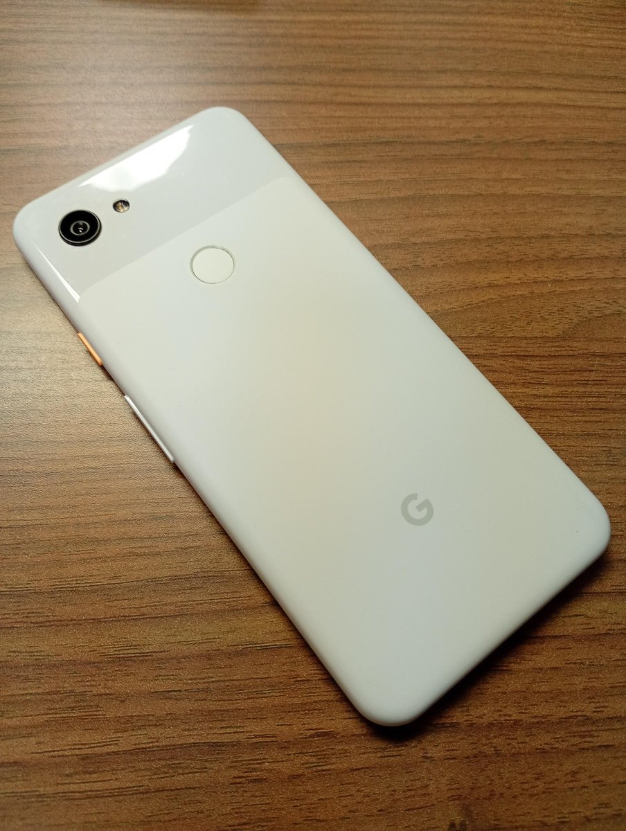 【美品】Google Pixel 3a ホワイト Googleフォト無制限 大阪に行った目的の一つだった中古のPixel 3aを購入(夕方の投稿から