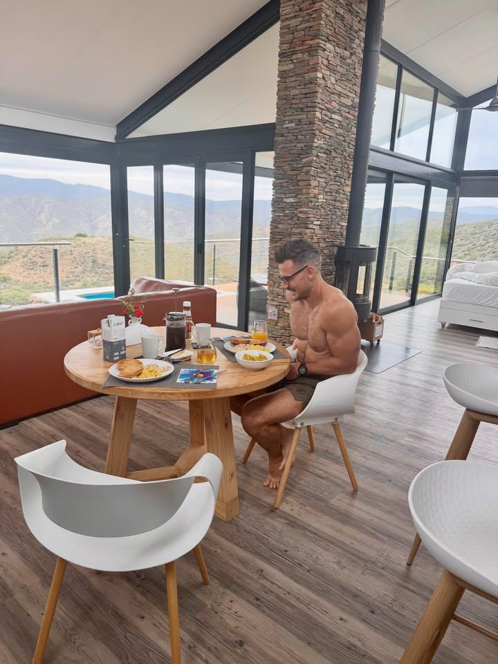 Photos of Adam Radcliffe (fitness and lifestyle coach) which he posted ...