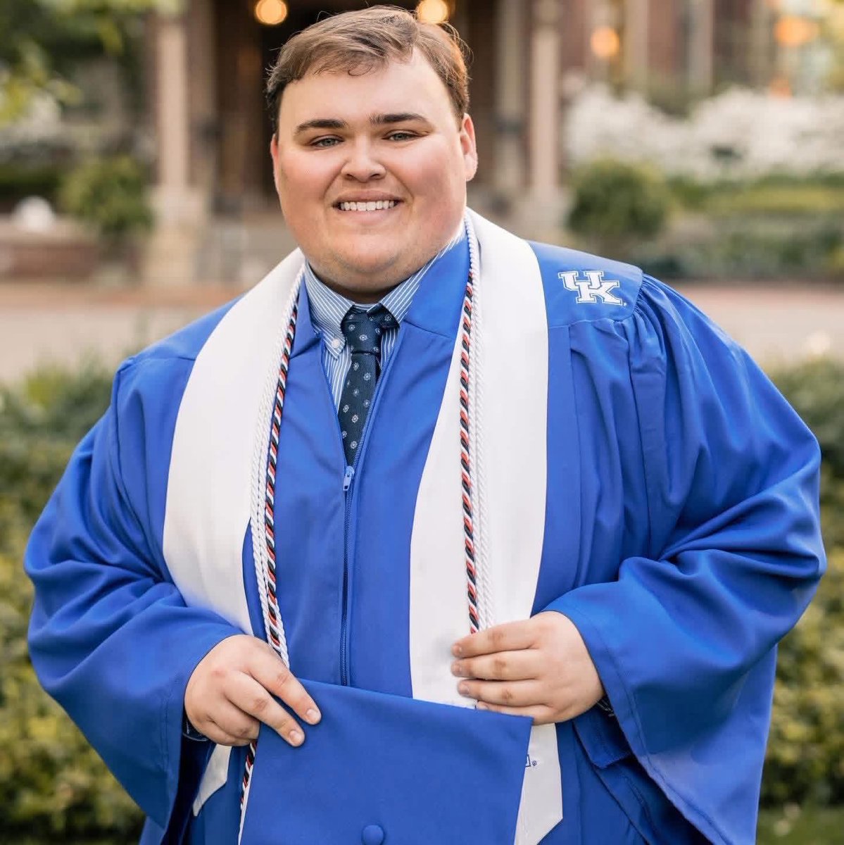 KyHogie's tweet photo. We have a Civil Engineer in the house! Our boy @Jacob_Hogan03 is in the 1st UK graduation of the day! SO PROUD! You can watch the ceremonies here: https://t.co/aYAWKDQWFo @hogiemom @laurens_hogan https://t.co/MuY4wiXp2O