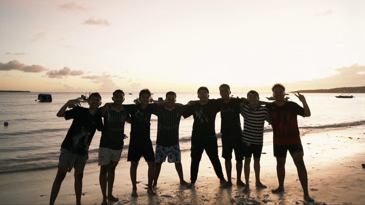 araionnn's tweet photo. mates https://t.co/Z2o7cQCF0C