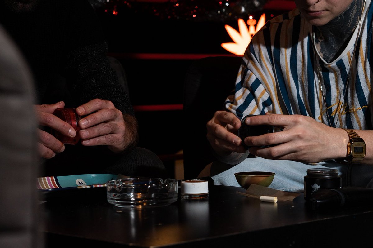 joinhemplex's tweet photo. HEMPLEX CLUB is our next step.

A modern social hemp club in Bratislava inspired by Amsterdam culture, directly connected to the HMPX ecosystem and our own local economy.

FREE ENTRY.
Everyone can come in.
21+

But members unlock more:

• access to global brands (like Doggs, Delta Munchies, Hidden Hills Club, Just Brands)
• 20% off with HMPX payments
• free member items
• private night events
• exclusive drops
• founder rewards
• free welcome drink

One token. One city. One movement.
Built in Bratislava by Hemp Brothers.

HEMPLEX CLUB — SOCIAL HEMP COMMUNITY.

Coming soon.
Bratislava 2026.

https://t.co/gZhJYBJQHw