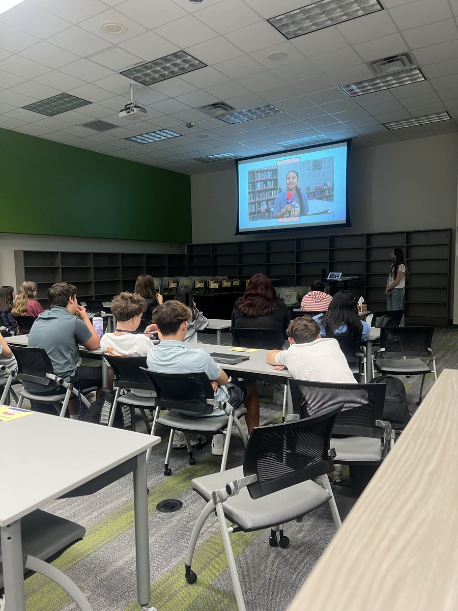 Ozzys_at_PHS's tweet photo. Bringing the vision to North Junior High. 🎥 From our library feature video to a deep-dive Q&A, we made sure our future Mustangs know exactly what to expect next year! #PHSlibrary #librariesinRISD #mUStangmagic #TxASL https://t.co/9qfS4Wn5Rb