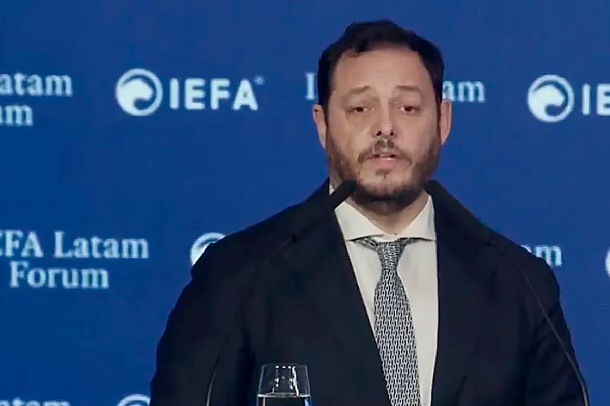 Imputaron a Demian Reidel, exjefe de asesores de Milei, por los gastos con la tarjeta de crédito corporativa de Nucleoeléctrica. Hay gastos millonarios con la tarjeta corporativa en free shop, hoteles de lujo, discotecas y restaurantes en el extranjero.