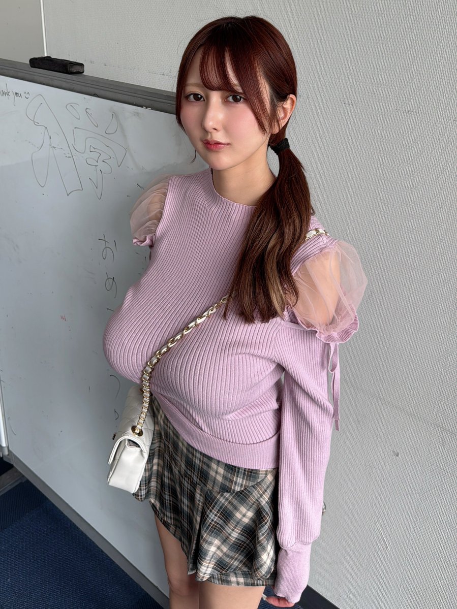ボリュームは「Ｌ」ということが
判明した都内の女子大生です！ https://t.co/q3QsuJQIYI