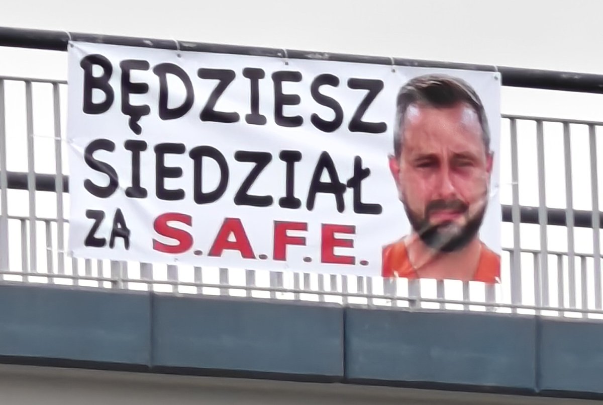 Mirek tweet media