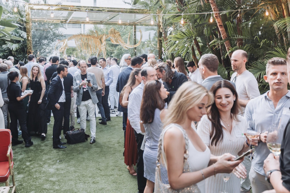 EdgeCapitalMgmt's tweet photo. Edge Capital was pleased to co-host an institutional investor reception alongside Bitwise Asset Management and @PanteraCapital during Consensus Miami 2026.

The event brought together leading allocators, institutional investors, founders, and market participants across digital assets, trading infrastructure, and global capital markets.

Conversations centered around the accelerating convergence of traditional finance and crypto infrastructure, the continued growth of institutional adoption, and how market structure is evolving as digital assets mature into a global asset class.

Appreciate everyone who joined us for a great evening of discussions and networking.

#Consensus2026 #InstitutionalCrypto #DigitalAssets