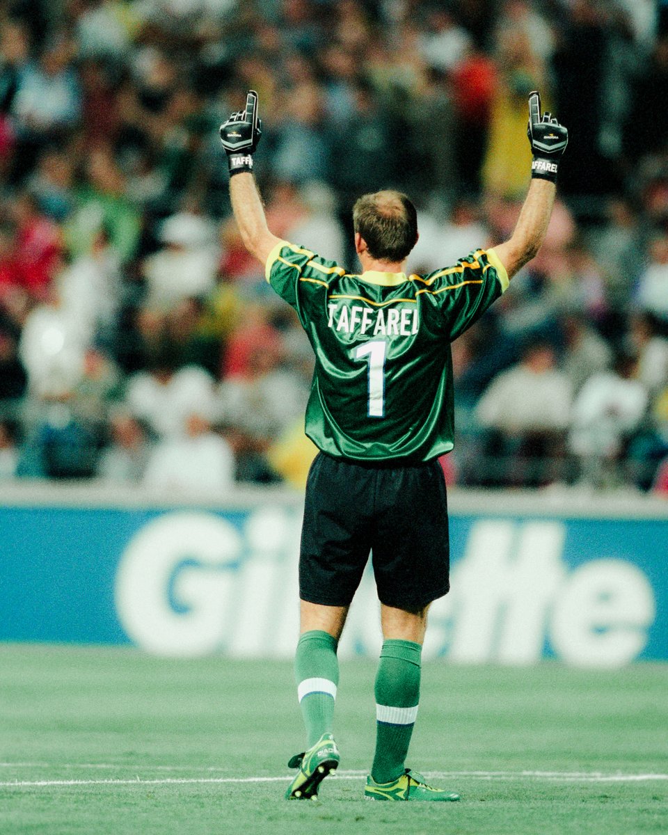 fifaworldcup_pt's tweet photo. Um nome, um ídolo: Taffarel! 1️⃣🧤

#CopadoMundoFIFA https://t.co/exD0f6c2XD