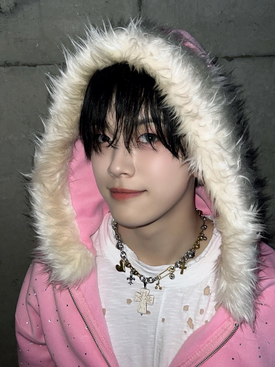 DXTEEN tweet media