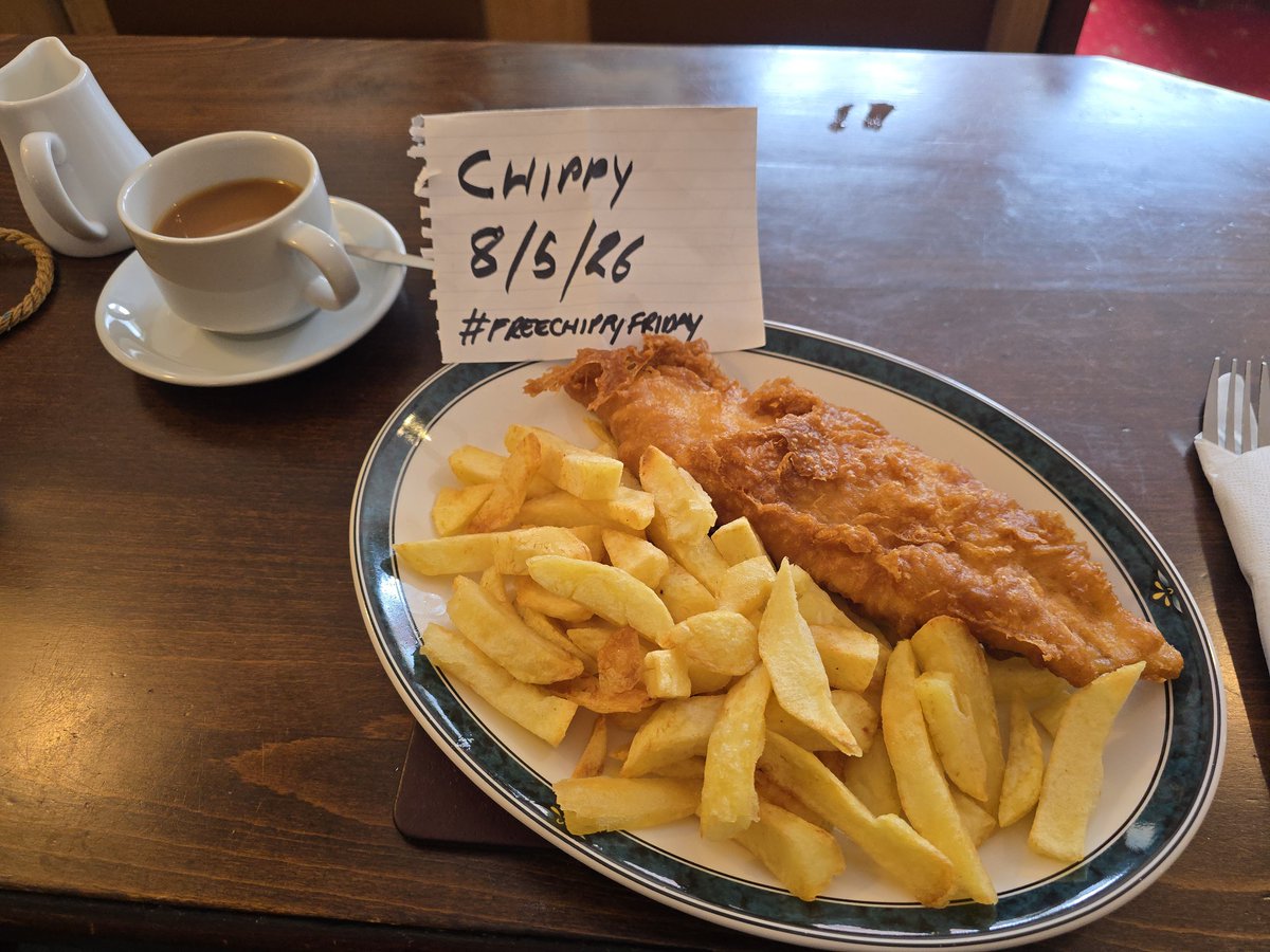 NickShave4's tweet photo. Fabulous free fish and chips at Oliver's in Harrogate. All thanks to:
#FREECHIPPYFRIDAY https://t.co/gbDRe5cs36