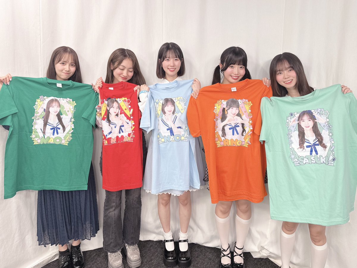 推しメンTシャツがグッズになったよ🧡 りのちーずがオレンジ色に染まる