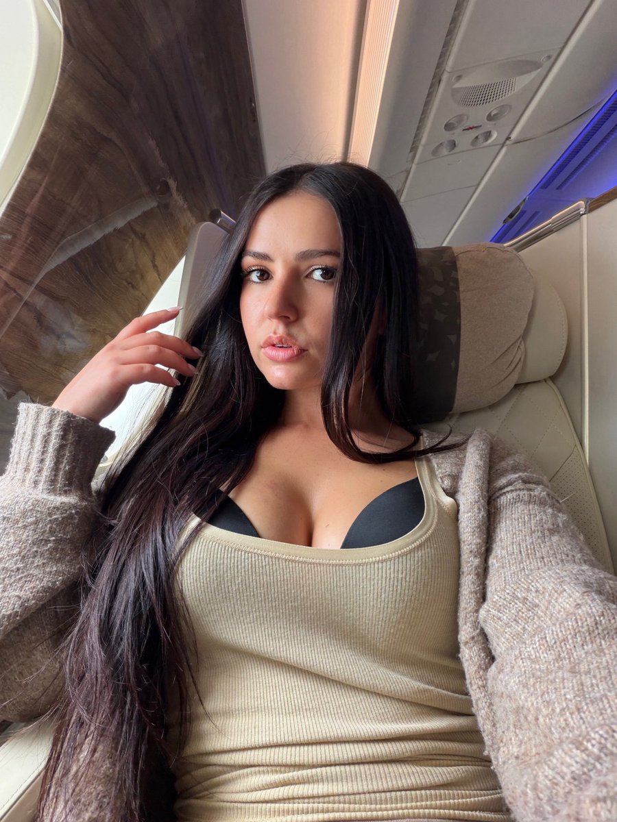sofia tweet media