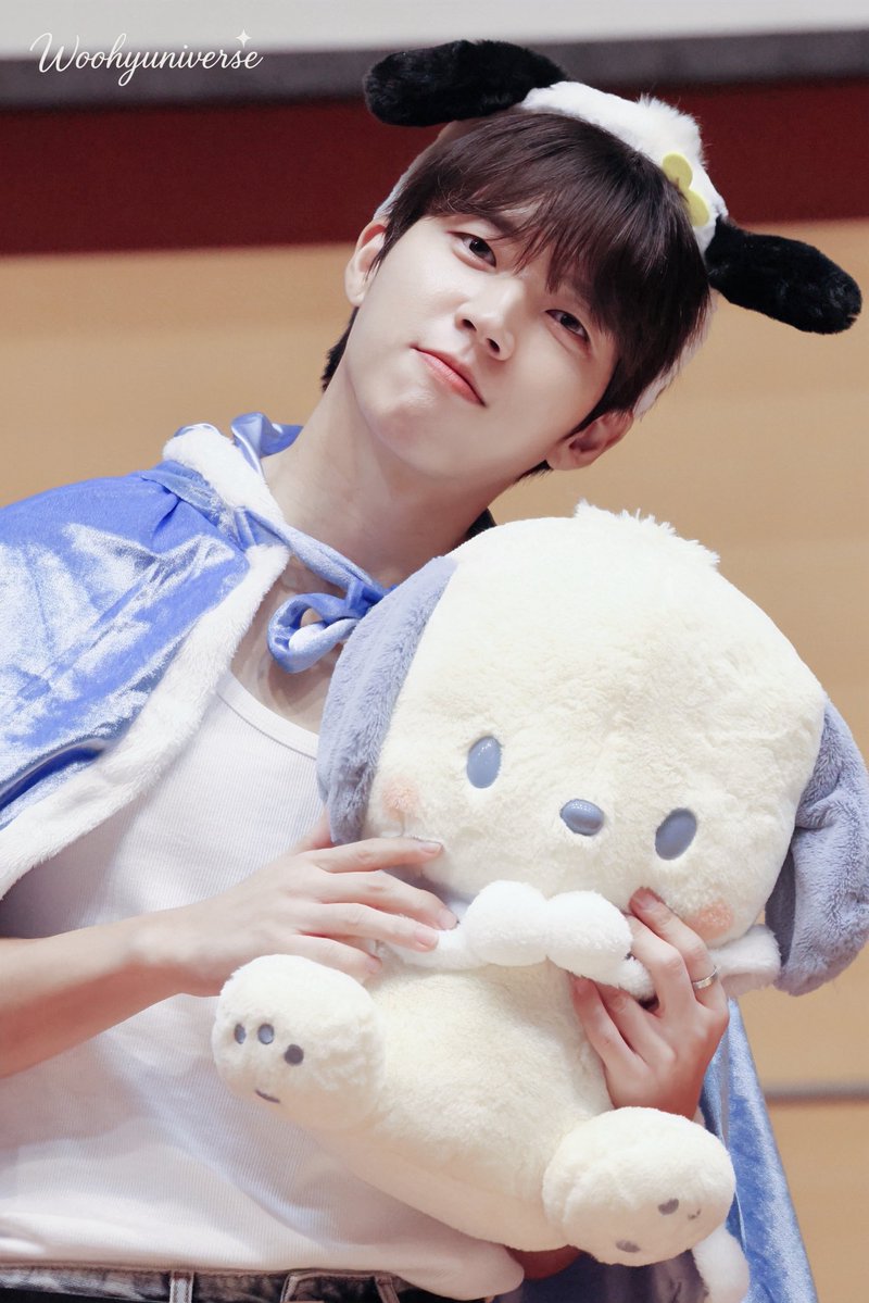 251018 메이크스타 대만 팬싸
여기 파챠코 있다!!!🐶

#우현 #남우현
#WOOHYUN #NAMWOOHYUN
#INFINITE #인피니트 
#TreeRing