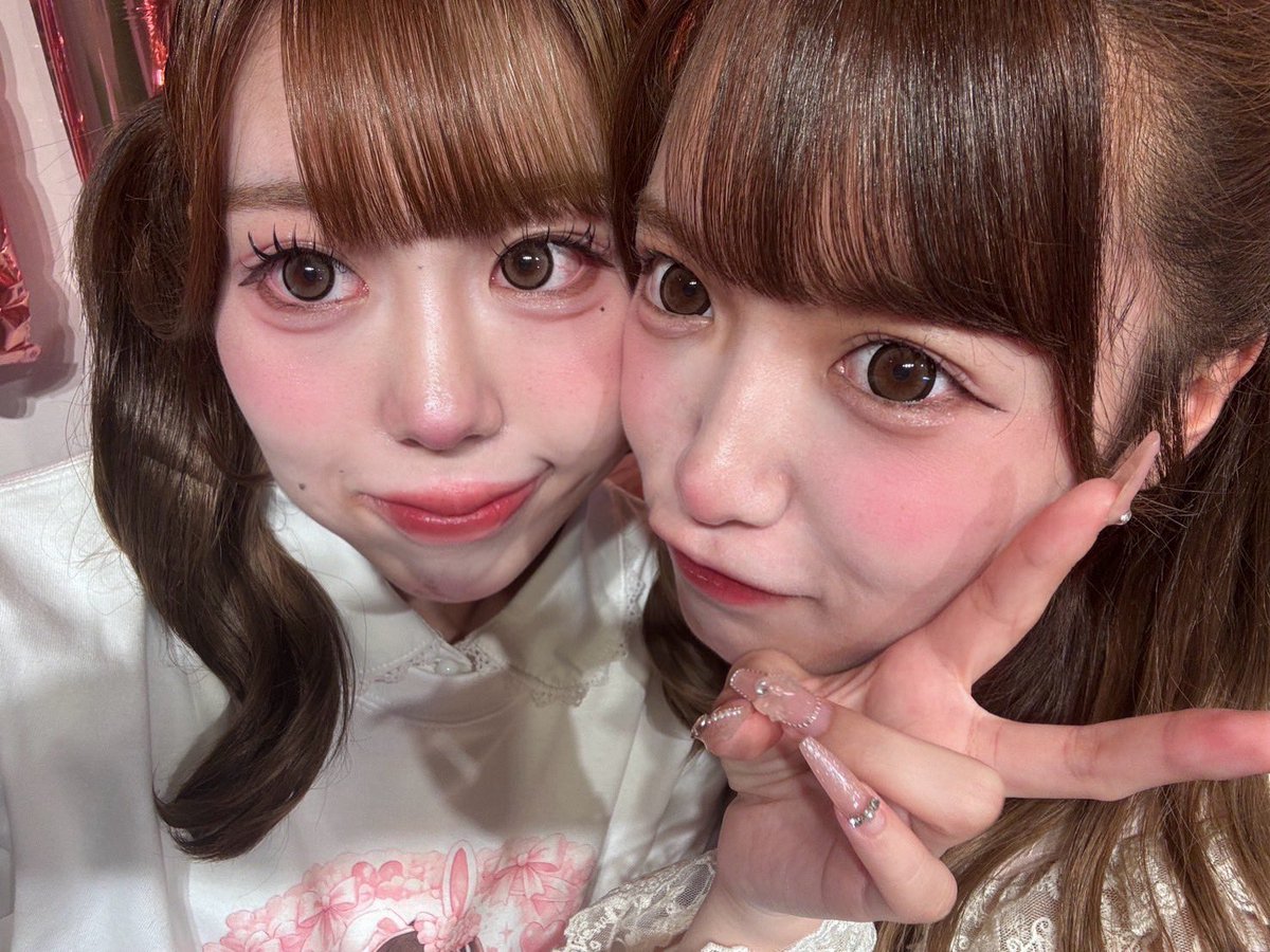 igusa_0508's tweet photo. 本日は初の生誕祭お越し頂きありがとうございました！
20歳の誕生日みんなにお祝いしてもらえてとっても幸せです💭
プレゼントもお手紙もひとつひとつゆっくり見ますほんとにありがとう♡

しーちゃんもきょうはありがとうまた明日からのライブも頑張ろうね🎀
また明日アリオ上尾でお待ちしてます！ https://t.co/Wa3QE3SkEZ