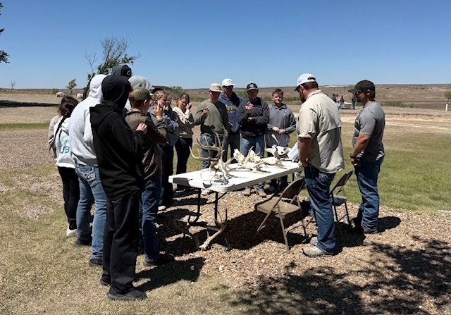 Spearman_Lynx's tweet photo. Spearman HS students recently attended the Texas High Plains Student Conservation Day at Palo Duro Lake. The day consisted of conservation stations where students learned about  topics affecting land and wildlife. Mr. Riley Fifield sponsored the students at the conservation day. https://t.co/EMwsczSdMR