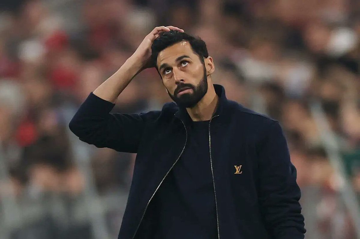 🚨 Spanish Real Madrid players to each other while sitting on the bench:

“Look at the cone, look at how terrible he is.”

“Look at the cone, he has no idea.”

Arbeloa’s staff heard those comments and reported it to him.

Source: COPE.