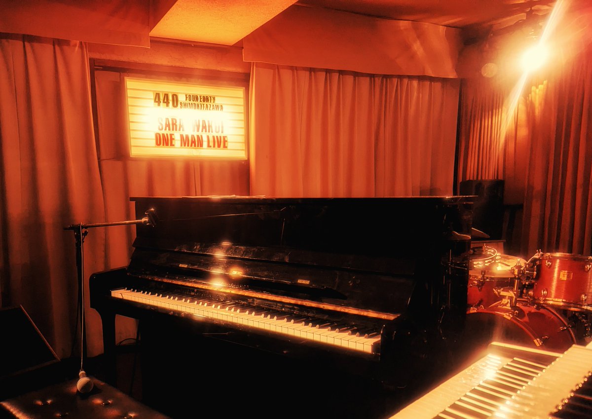 usakov_usakov's tweet photo. 440(four forty) 24th Anniversary
Sara Wakui Oneman Live

頭痛ひどくてふらふらだったけど聴いたら元気出た

#和久井沙良 https://t.co/dfHGLOhwNc
